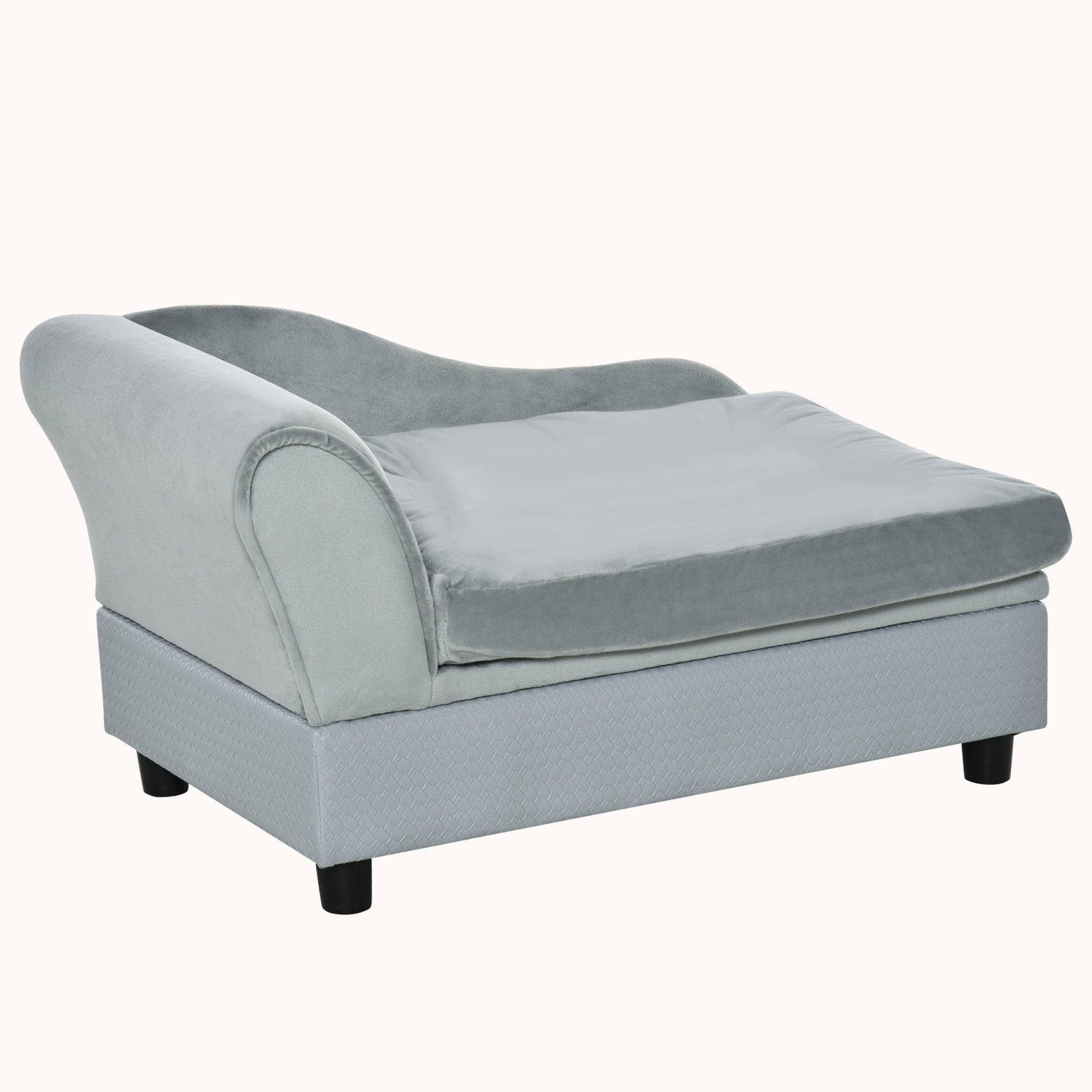 Lounge Sofa in light gray, empty studio
